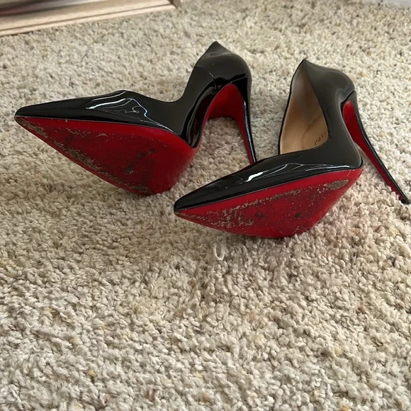 Christian Louboutin So Kate Heels - Picture 3 of 8